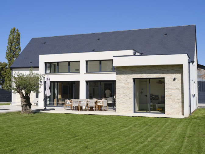 Façade contemporaine parement CUBIK ton naturel